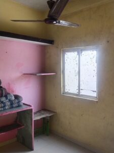 indore me room
